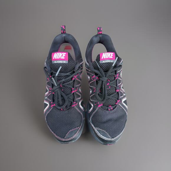- Nike Alvord 10 Woman’s Size 9 Low Black Super Clean - Picture 4 of 8
